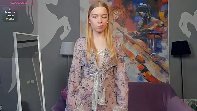 FloraBonde online show from October 12, 12:07 pm