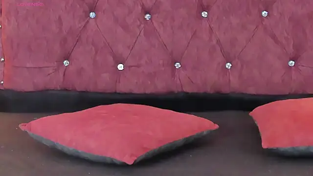 ValentinaGuerra online show from December 1, 1:31 am