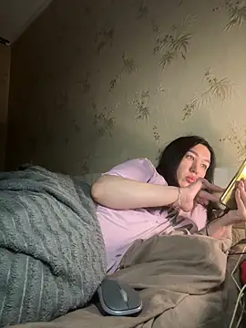 Snapshot of Naughtbaby_2025 chatting on October 24, 4:30 am Naughtbaby 2025 online show from October 24, 4:30 am