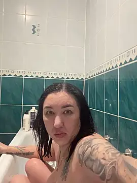 Snapshot of Naughtbaby_2025 chatting on September 23, 12:36 pm Naughtbaby 2025 online show from September 23, 12:36 pm