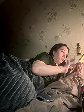 Snapshot of Naughtbaby_2025 chatting on October 14, 3:42 am Naughtbaby 2025 online show from October 14, 3:42 am