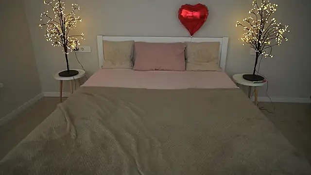 PaigePrado online show from October 16, 11:24 am