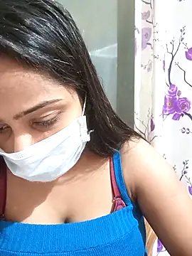 COZY ROZI online show from November 10, 4:13 pm