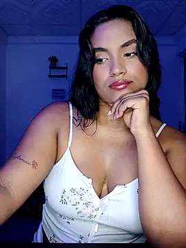 victoria roussee online show from December 5, 8:37 am