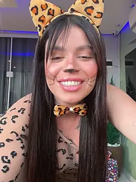 Snapshot of segb chatting on October 17, 8:01 pm segb online show from October 17, 8:01 pm