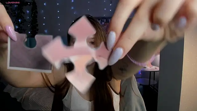 boozekirs  online show from April 3, 3:15 am