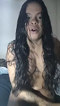 amandinhamorena online show from October 31, 6:23 pm