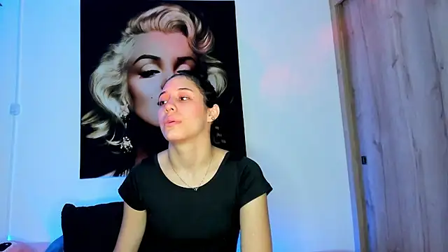 Snapshot of TANIA_06 chatting on October 5, 2:00 pm TANIA 06 online show from October 5, 2:00 pm