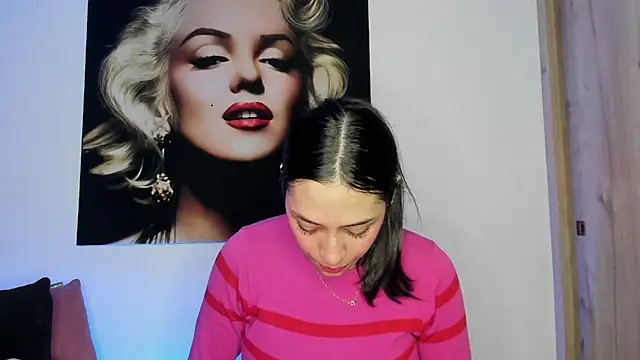 Snapshot of TANIA_06 chatting on October 28, 1:28 pm TANIA 06 online show from October 28, 1:28 pm