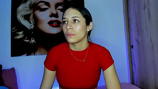 Snapshot of TANIA_06 chatting on October 1, 10:20 am TANIA 06 online show from October 1, 10:20 am