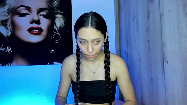 Snapshot of TANIA_06 chatting on September 24, 1:21 pm TANIA 06 online show from September 24, 1:21 pm