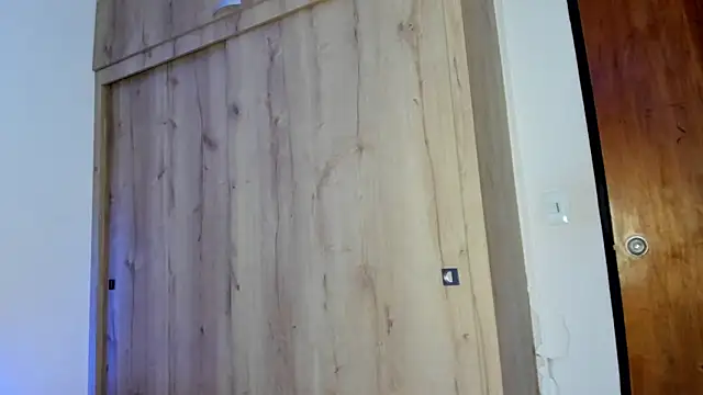 Snapshot of TANIA_06 chatting on October 6, 2:01 pm TANIA 06 online show from October 6, 2:01 pm