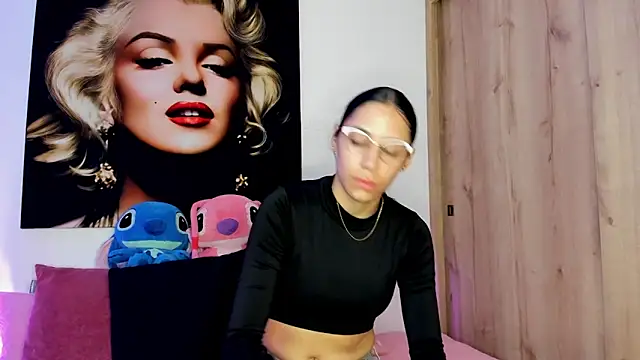 Snapshot of TANIA_06 chatting on September 25, 1:32 pm TANIA 06 online show from September 25, 1:32 pm