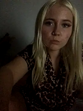 Blondie Sofia Essexbabe online show from October 3, 12:05 am