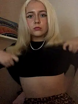 Blondie Sofia Essexbabe online show from October 14, 10:45 pm