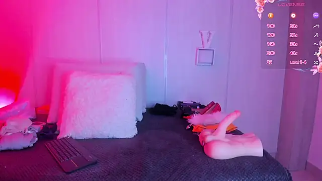 Snapshot of sasha_riverss chatting on October 10, 8:14 pm sasha riverss online show from October 10, 8:14 pm