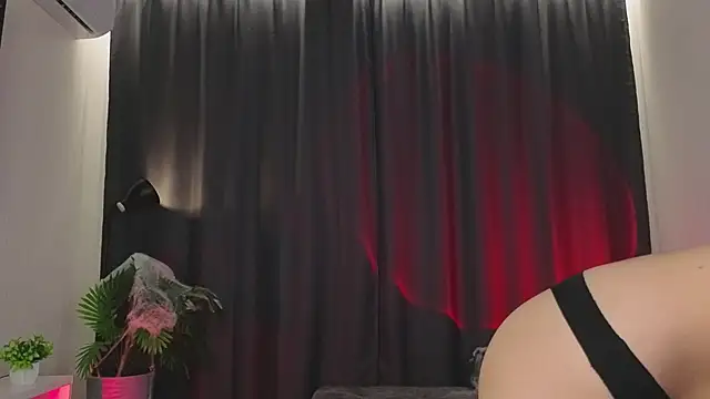 Nerdy Amy online show from October 31, 4:33 pm