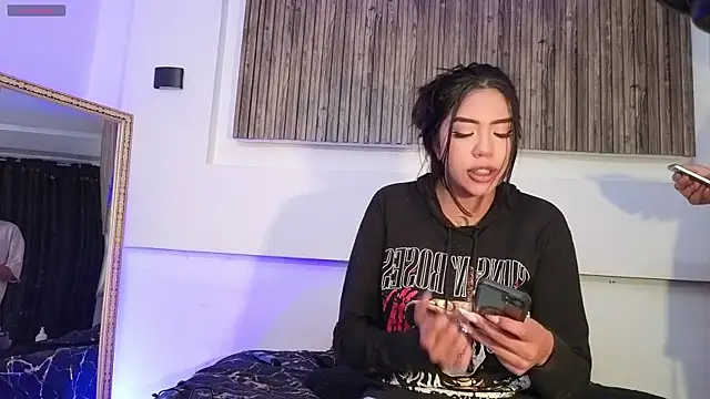 aron and paula online show from October 7, 4:50 am