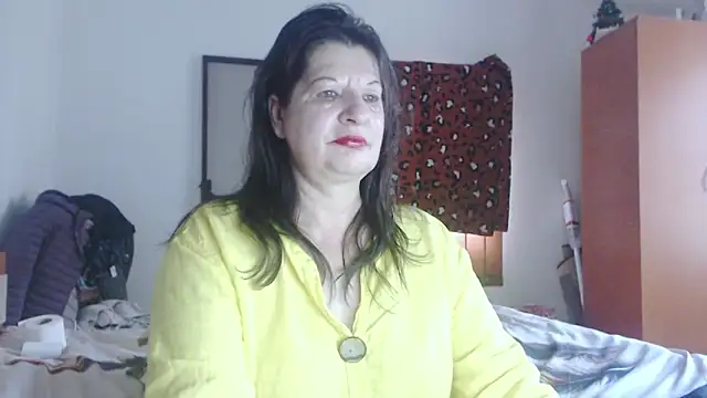 ExtasyMature online show from April 17, 5:09 am