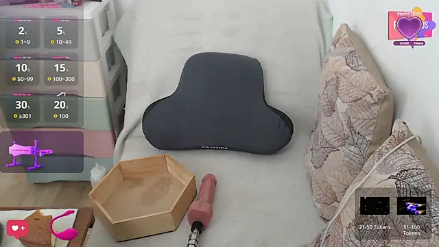 Snapshot of Sexyqueen_mature_ chatting on October 4, 5:28 pm Sexyqueen mature  online show from October 4, 5:28 pm