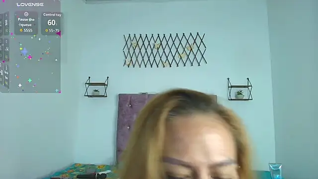 Rousemilf4u online show from September 24, 8:35 am