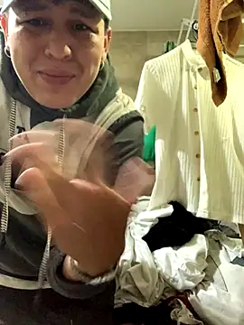 eross chipre  online show from January 8, 12:03 am