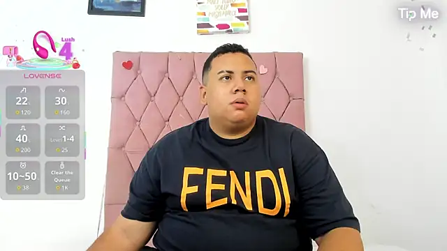 MICHAEL AND SHARON online show from October 5, 4:28 am