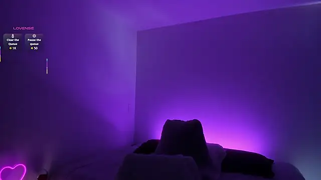  lucianapalmer online show from September 22, 3:43 pm