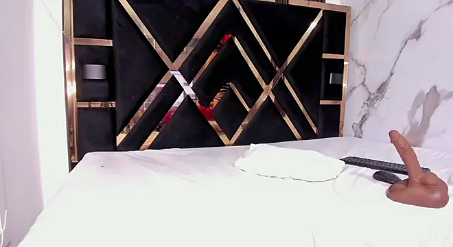 zara smitt online show from October 17, 2:20 pm