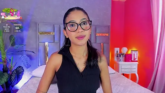 Tyla Ks online show from April 15, 7:36 pm