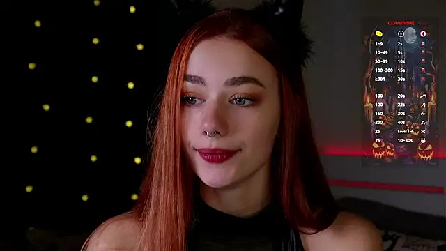 EmilaMills online show from October 31, 12:45 am