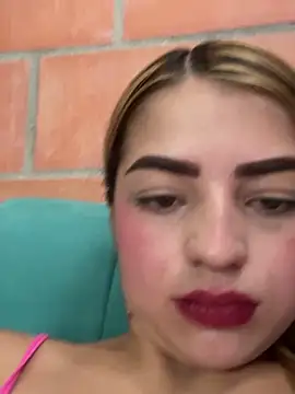 Snapshot of MelaniJhonson chatting on September 25, 1:43 pm MelaniJhonson online show from September 25, 1:43 pm