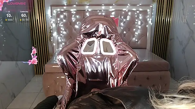 Snapshot of lili_conor_s chatting on September 27, 4:08 am lili conor s online show from September 27, 4:08 am