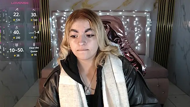 Snapshot of lili_conor_s chatting on September 30, 3:23 am lili conor s online show from September 30, 3:23 am