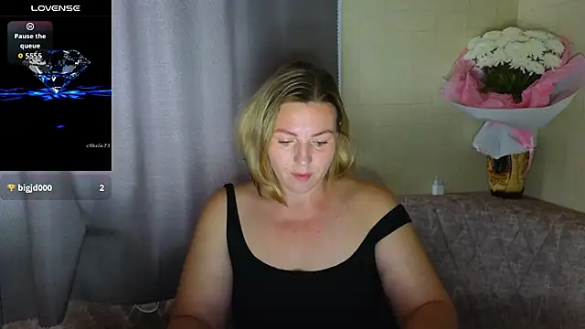 LadyLucky  online show from September 29, 2:49 am