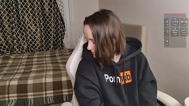 Snapshot of Luna_Loveee chatting on September 19, 3:38 am Luna Loveee online show from September 19, 3:38 am