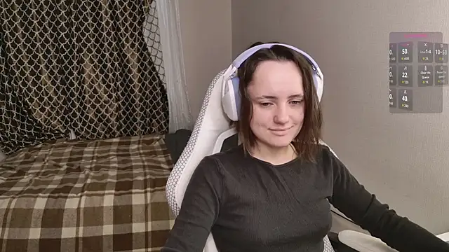 Snapshot of Luna_Loveee chatting on September 17, 3:15 am Luna Loveee online show from September 17, 3:15 am