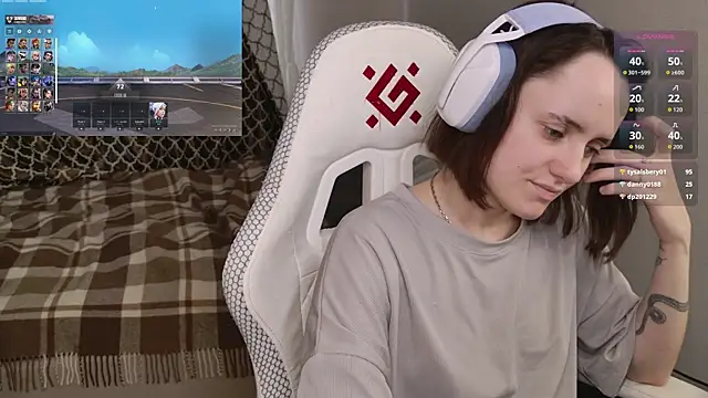 Snapshot of Luna_Loveee chatting on September 13, 7:27 am Luna Loveee online show from September 13, 7:27 am