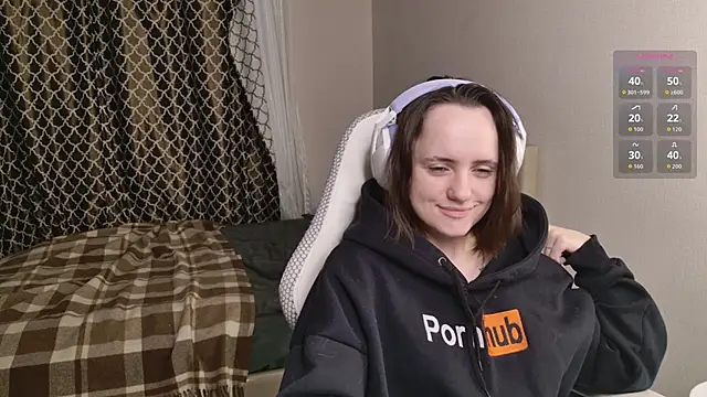 Snapshot of Luna_Loveee chatting on September 20, 3:49 am Luna Loveee online show from September 20, 3:49 am