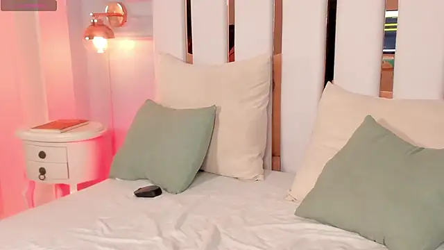 regina noctixx online show from April 17, 6:59 am