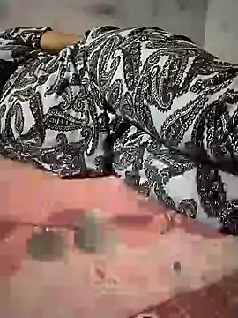 sharnjit299 online show from October 31, 5:06 pm