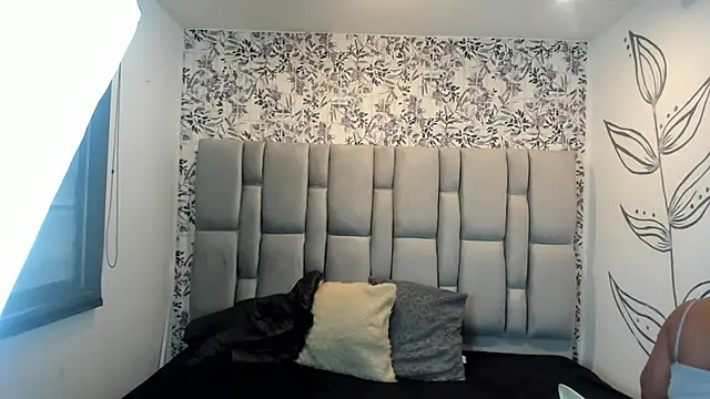 Snapshot of Natasha_rose__ chatting on October 7, 7:40 pm Natasha rose online show from October 7, 7:40 pm