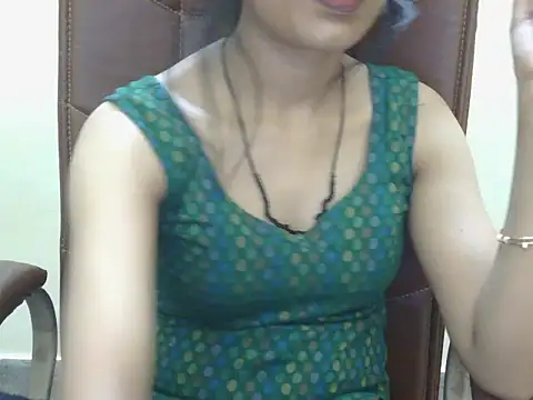 Snapshot of Cute_Pihu01 chatting on October 5, 8:14 pm Cute Pihu01 online show from October 5, 8:14 pm