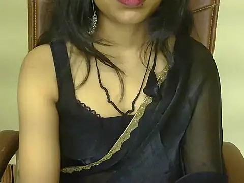 Snapshot of Cute_Pihu01 chatting on October 27, 5:19 pm Cute Pihu01 online show from October 27, 5:19 pm