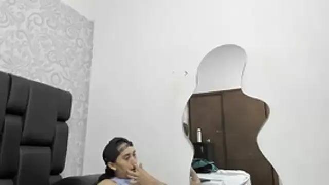 ElizaAndQuisha online show from October 13, 1:25 pm