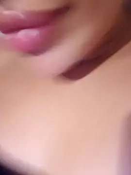 Snapshot of Sexlove1xo chatting on October 3, 11:10 pm Sexlove1xo online show from October 3, 11:10 pm