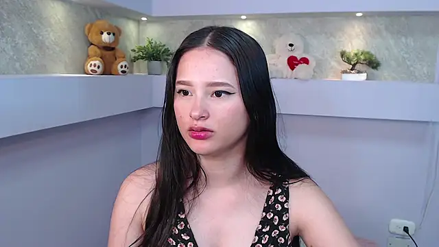 JasmineBella0 online show from September 13, 9:34 pm