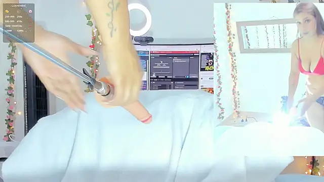 Genesis Love   online show from September 17, 6:22 am
