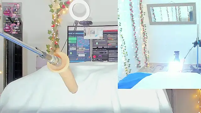 Snapshot of Genesis_Love__ chatting on September 27, 10:44 am Genesis Love online show from September 27, 10:44 am