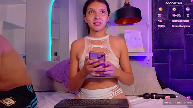 sheylawood online show from March 3, 11:55 pm